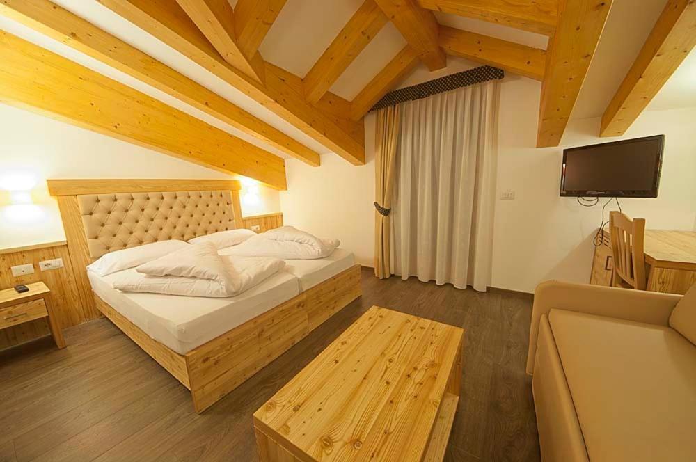 Hotel Niagara Осана Екстериор снимка