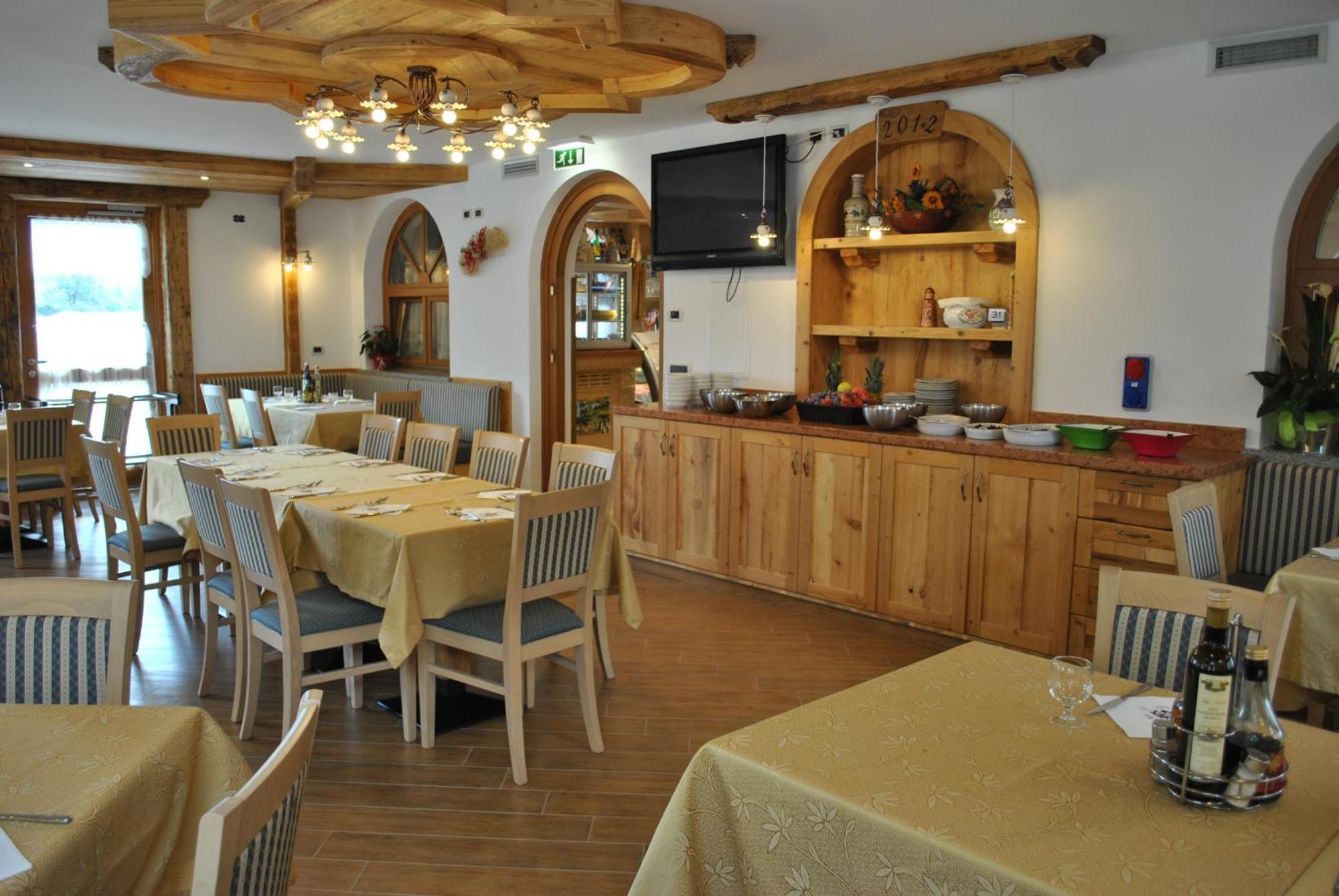 Hotel Niagara Осана Екстериор снимка