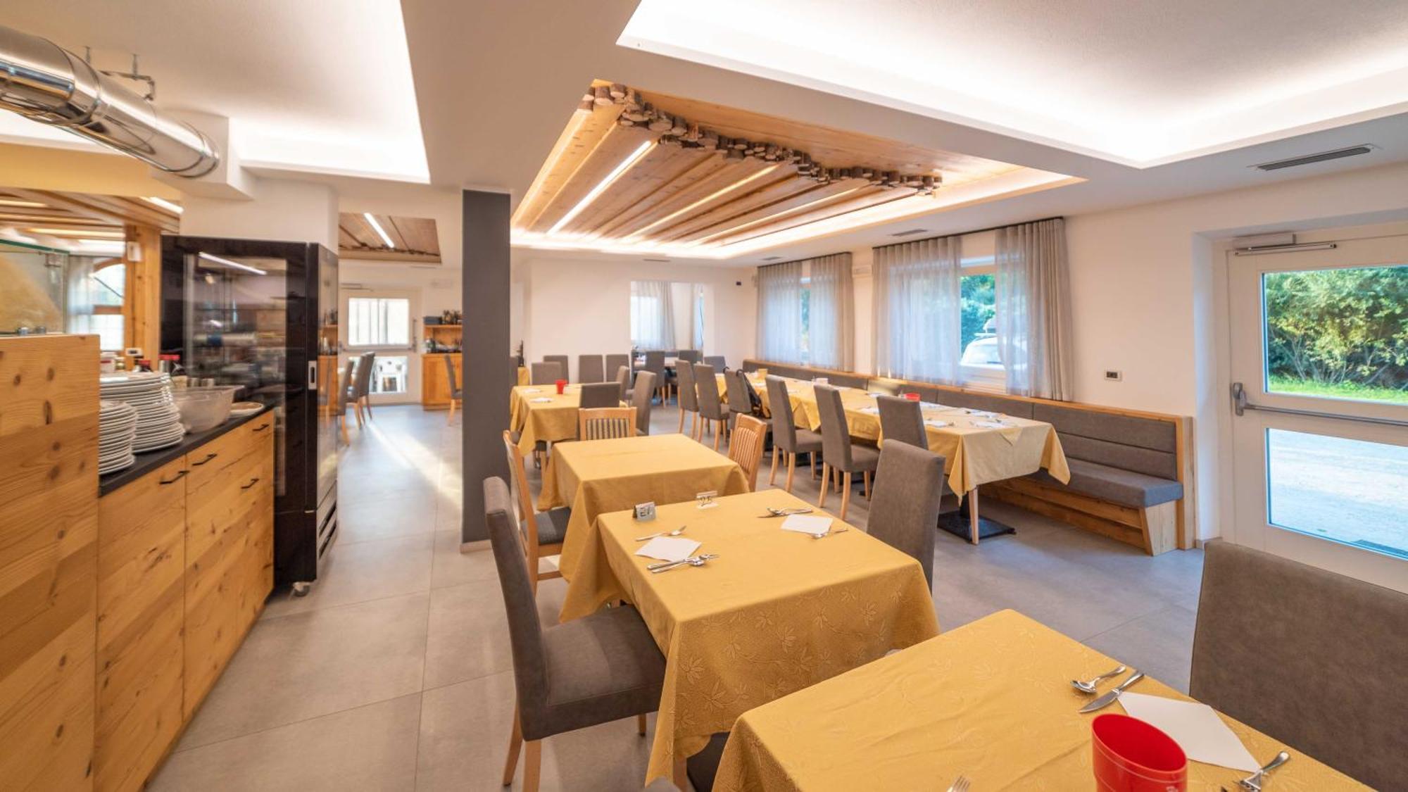 Hotel Niagara Осана Екстериор снимка