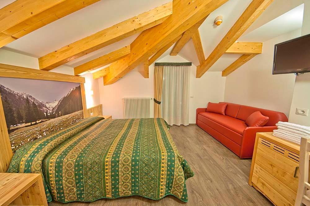 Hotel Niagara Осана Стая снимка