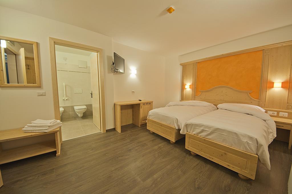 Hotel Niagara Осана Екстериор снимка